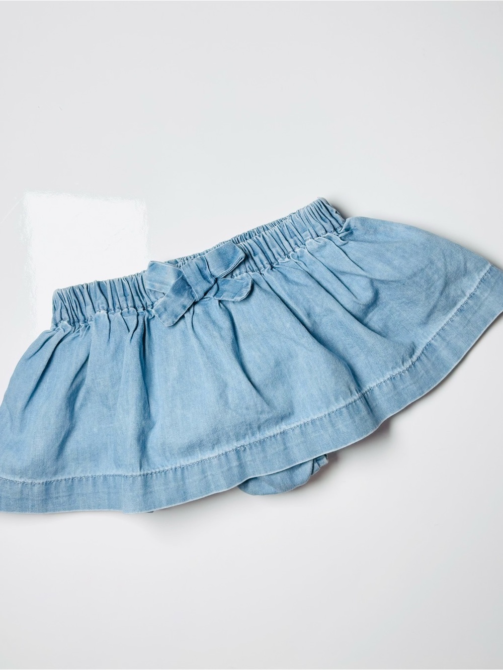 baby Gap 1969 Coquette Light Wash Denim Ruffle Skirted Bummies Skort 0-3M Summer
